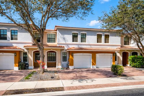 238 E Chrystie Cir, Delray Beach, FL, 33484-8179 | Card Image