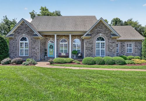 110 Bloomsbury Dr, Portland, TN, 37148-2043 | Card Image