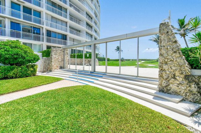 APT-112 - 2780 S Ocean Blvd, Condo with 2 bedrooms, 2 bathrooms and null parking in Palm Beach FL | Image 34