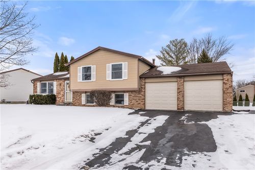 36 Weather Wood Lane, Greece, NY, 14612 | Card Image