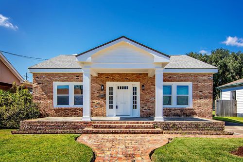 211 Central Ave, Houma, LA, 70364-3009 | Card Image