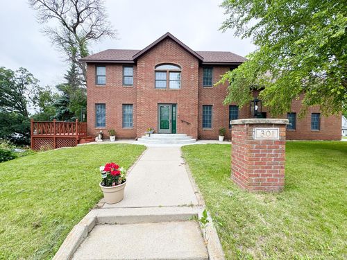 301 4th Ave Se, Pelican Rapids, MN, 56572-4610 | Card Image