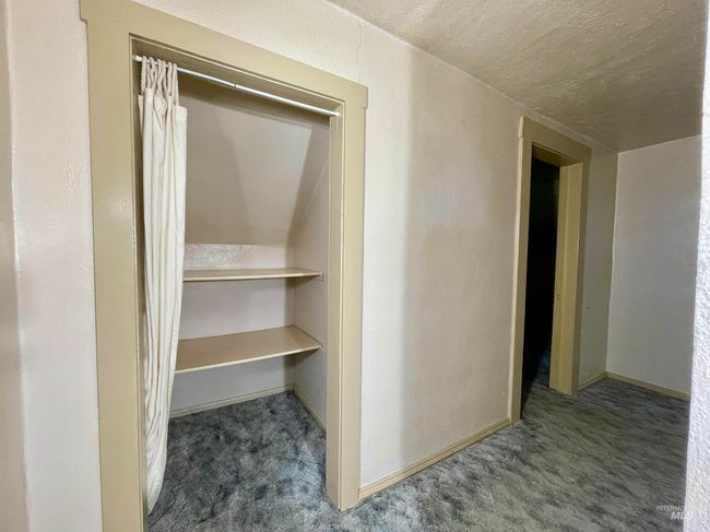 2827 S 1050 E, House other with 3 bedrooms, 2 bathrooms and null parking in Hagerman ID | Image 26