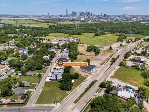 3131 Cedar Crest Blvd, Dallas, TX, 75203-2103 | Card Image