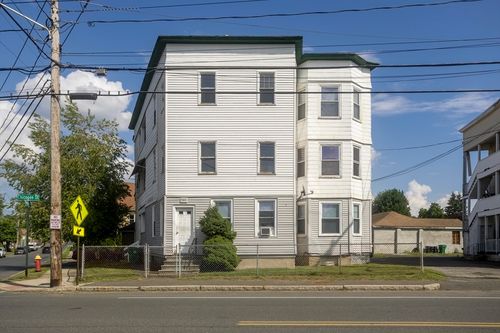 583 Chicopee St, Chicopee, MA, 01013-2183 | Card Image