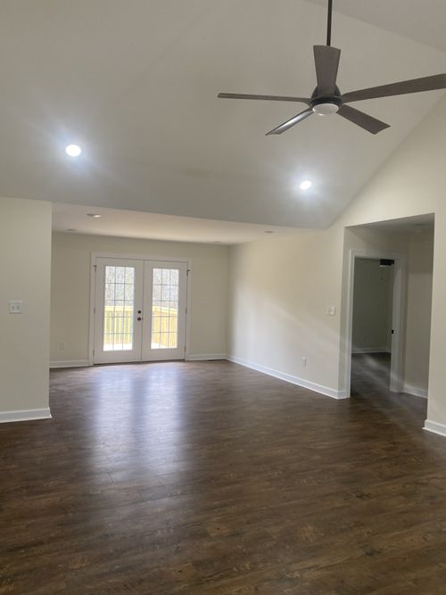 81 Lighthouse Dr, Summertown, TN, 38483-2000 | Card Image