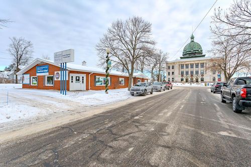 125 E Davenport St, Rhinelander, WI, 54501-3440 | Card Image