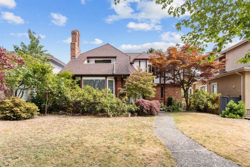 5564 Elizabeth St, Vancouver, BC, V5Y3J9 | Card Image