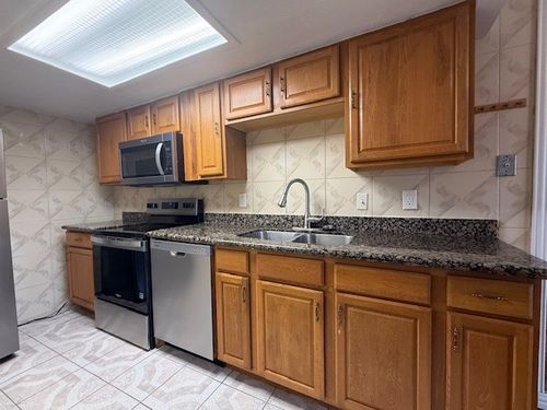 2016-12802 Midway Rd, Dallas, TX, 75244-6382 | Card Image