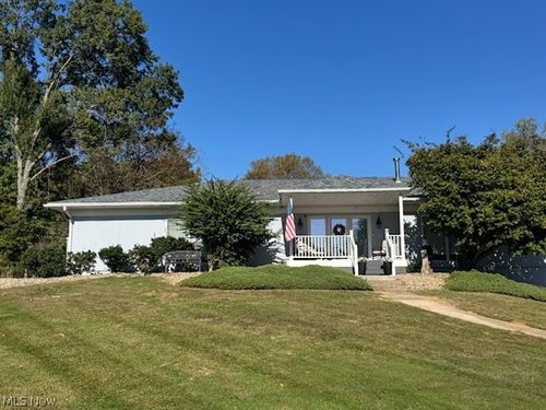 9 Willowbrook Dr, Parkersburg, WV, 26104-1002 | Card Image