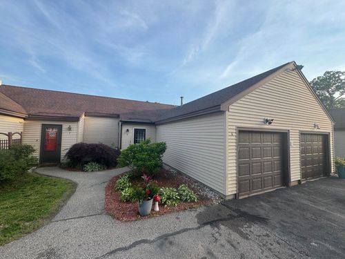 6 Dustin Homestead, Rochester, NH, 03867-4275 | Card Image