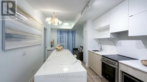 2911-100 Queen St E, Toronto, ON, M5C0B5 | Card Image