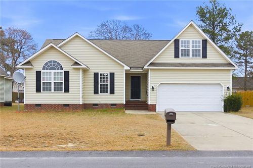 5617 Thackeray Dr, Fayetteville, NC, 28306-7816 | Card Image