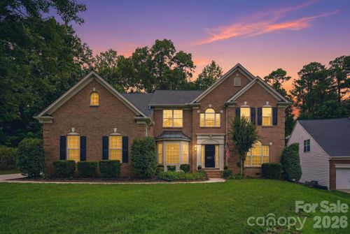 2937 Shady Reach Ln, Charlotte, NC, 28214-1658 | Card Image