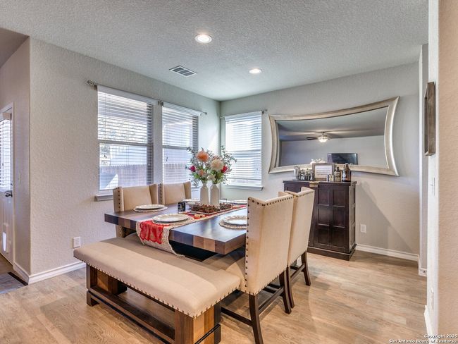 5726 Chestnut Xing, House other with 4 bedrooms, 3 bathrooms and null parking in San Antonio TX | Image 6