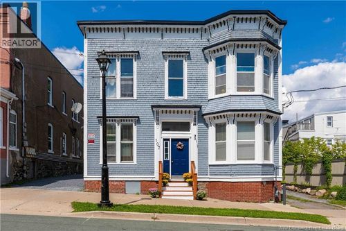 107 Orange St, Saint John, NB, E2L1M5 | Card Image