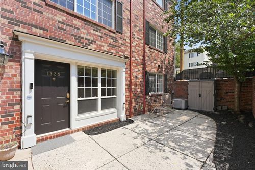 1329 N Van Dorn St, ALEXANDRIA, VA, 22304-1918 | Card Image