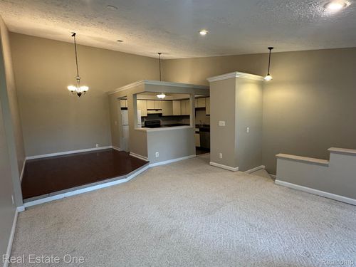 19317 Surrey Ln, Northville, MI, 48167-3143 | Card Image