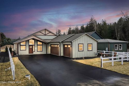 105 Backtrack, Sandpoint, ID, 83864 | Card Image