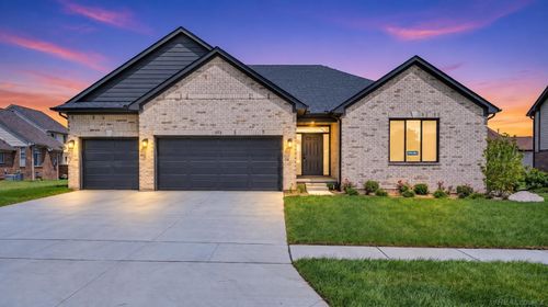 1073 Williamson Cir, Pontiac, MI, 48340-3314 | Card Image