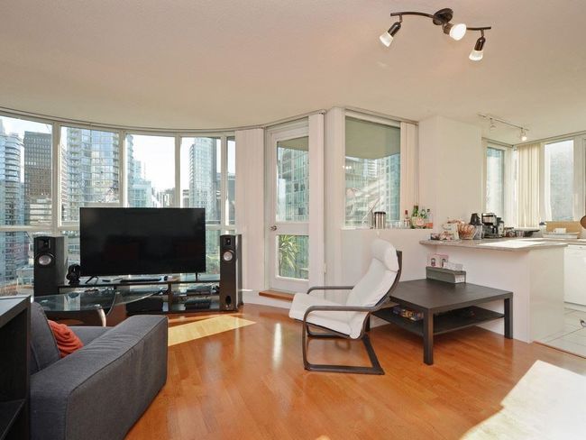 1506 - 555 Jervis Street, Condo with 1 bedrooms, 1 bathrooms and 1 parking in Vancouver BC | Image 3