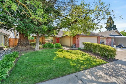 6417 Paseo Del Sol Way, Elk Grove, CA, 95758-4810 | Card Image