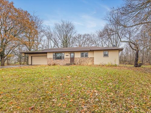 7774 Old River Rd, ROCKFORD, IL, 61103-1138 | Card Image