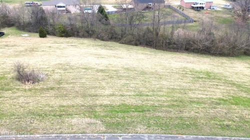 926 Carter Springs Dr, Maryville, TN, 37801-7697 | Card Image