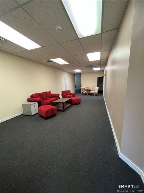 9-500 Monroe Tpke, Monroe, CT, 06468-2354 | Card Image