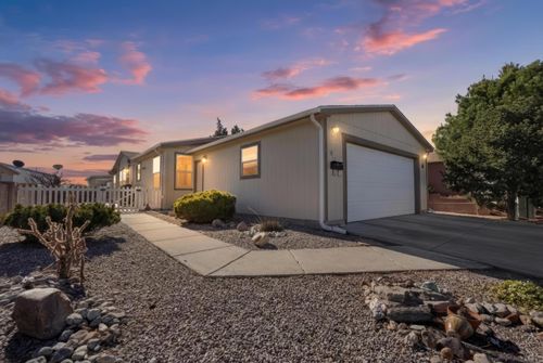 213 Sunrise Bluffs Dr, Belen, NM, 87002-2609 | Card Image