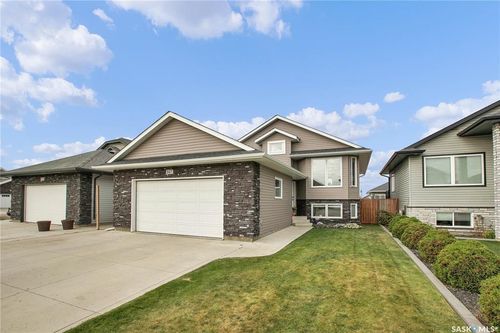 947 Pringle Cove, Saskatoon, SK, S7T0V6 | Card Image