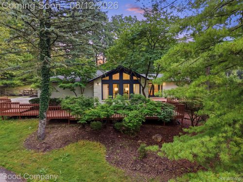 6733 Bloomfield Ln, West Bloomfield, MI, 48322-3944 | Card Image