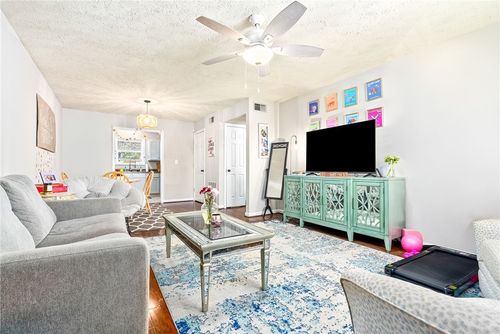 426 N Donahue Drive, Auburn, AL, 36832 | Card Image