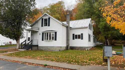 47 Ausable St, Keeseville, NY, 12944-1107 | Card Image