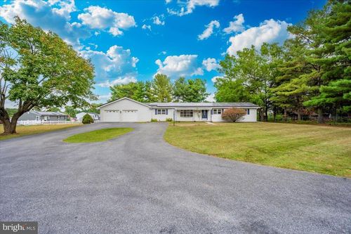 6 Schaller Ln, SMITHSBURG, MD, 21783-9703 | Card Image