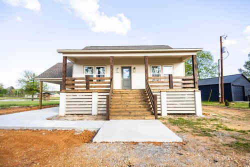 50033 Indian Island Cir, Aberdeen, MS, 39730-9081 | Card Image