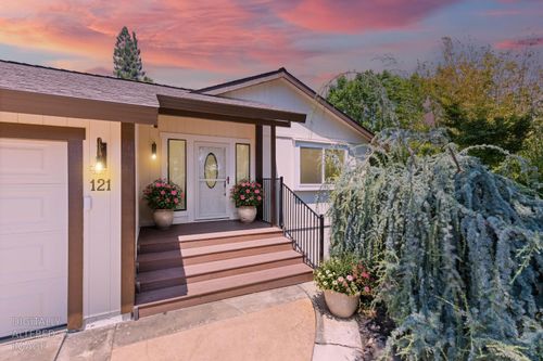 121 Prospector Ct, Folsom, CA, 95630-5119 | Card Image