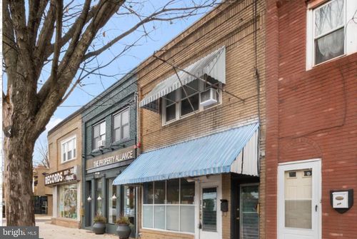 204 Clinton Ave, Oaklyn, NJ, 08107-1523 | Card Image