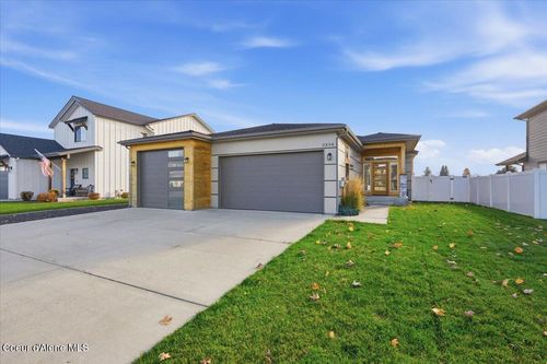 3294 W Giovanni Ln, Hayden, ID, 83835-0090 | Card Image