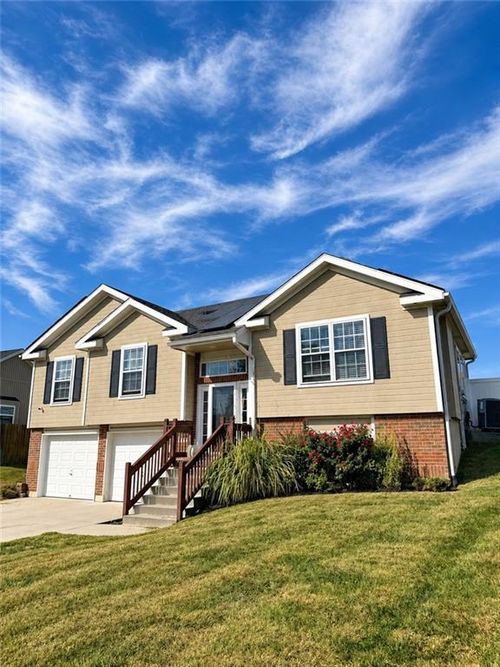 1503 Emerald Way, Warrensburg, MO, 64093-9510 | Card Image
