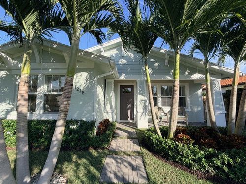 1218 N Palmway, Lake Worth Beach, FL, 33460-2318 | Card Image