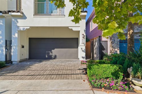 805 Birdsall St, Houston, TX, 77007-5105 | Card Image