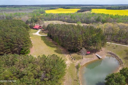 735 Beaver Canal Ln, Huntingdon, TN, 38344 | Card Image