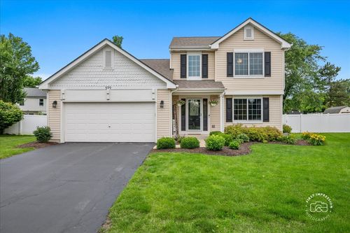 599 Ryegrass Cir, Aurora, IL, 60504-4217 | Card Image