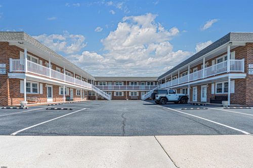8b-21 S Monroe B8 Ave, Margate, NJ, 08402 | Card Image