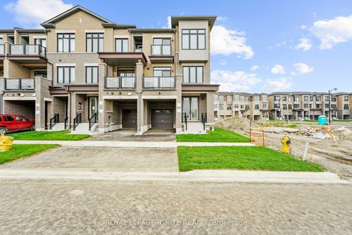 70 Thule Street, Vaughan, ON, L4H5L2 | Card Image