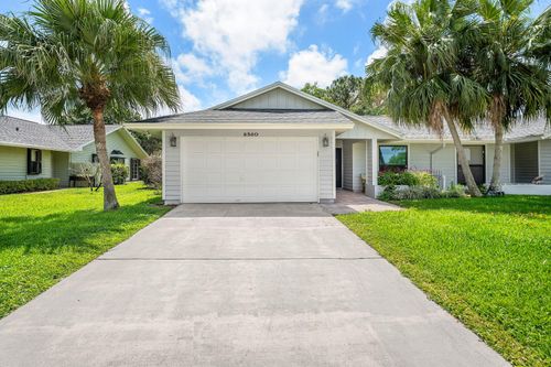 8560 Se Eaglewood Way, Hobe Sound, FL, 33455-7601 | Card Image