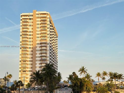 2f-1965 S Ocean Dr, Hallandale Beach, FL, 33009-5915 | Card Image
