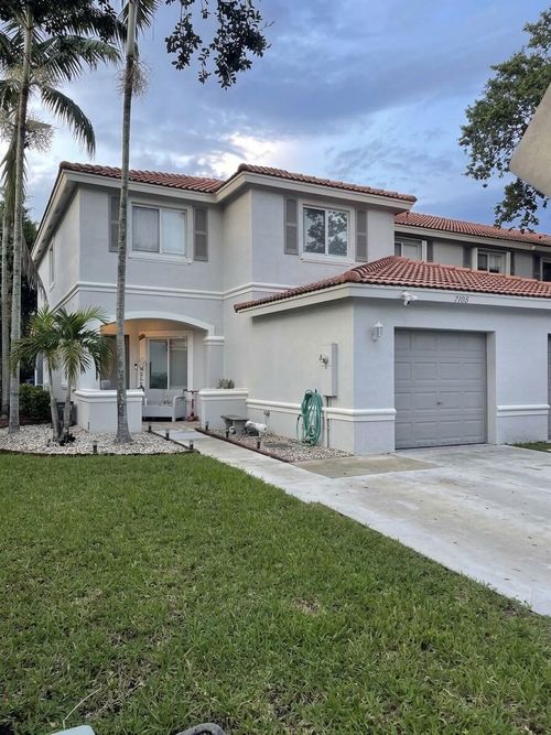 7108 Hawks Nest Ter, Riviera Beach, FL, 33407-1126 | Card Image