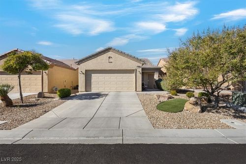 7945 Woodlark Ct, North Las Vegas, NV, 89084-3716 | Card Image